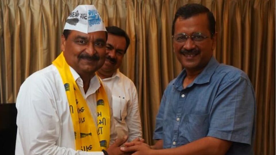 ચૂંટણી છે ભાઈ! કોંગ્રેસમાંથી AAPમાં આવનારા નેતા ટિકિટ ન મળતા ત્રીજી પાર્ટીમાં જોડાઈ ઉમેદવારી ફોર્મ ભર્યું gujarattak