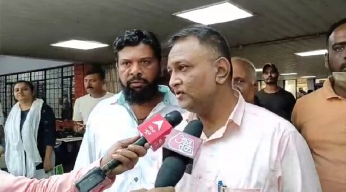 AAPના સુરત પૂર્વના ડમી ઉમેદવારે પણ ફોર્મ પાછું ખેંચી લીધું, હવે આ 14 ઉમેદવારો વચ્ચે જંગ gujarattak