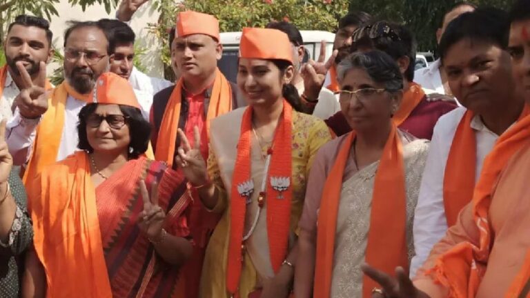 નરોડાથી BJPમાંથી પાયલ કુકરાણીએ ઉમેદવારી નોંધાવી, રમખાણોમાં પિતાના દોષિત હોવાના આરોપો પર કહ્યું… gujarattak