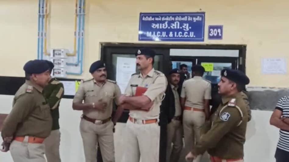 જુનાગઢમાં લઠ્ઠાકાંડની આશંકાઃ બે યુવાનોના મોત, 1ની હાલત ગંભીર, ચૂંટણી ટાંણે તંત્રની દોડાદોડ gujarattak