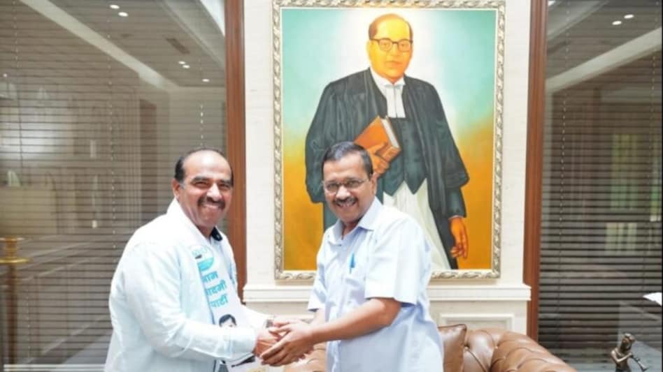 AAPના ઉમેદવારની દાદાગીરી, ટોલ બુથ પર હંગામો કરી કર્મચારીને લાફો ઝીંકી દીધો gujarattak