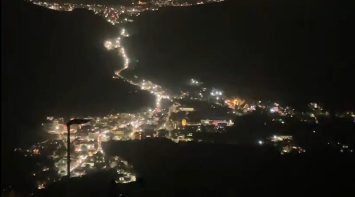 જાણે લાખો રત્નોનો સાગરઃ જુનાગઢની લીલી પરિક્રમાનો અદ્ભૂત નજારો- જુઓ Video gujarattak