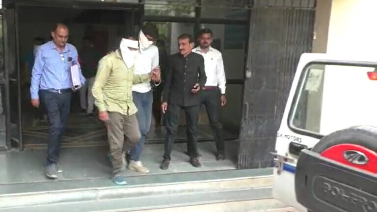 મોરબી દુર્ઘટનાઃ આરોપીઓના 5 દિવસના વધુ રિમાન્ડની માગ કોર્ટે ફગાવી gujarattak