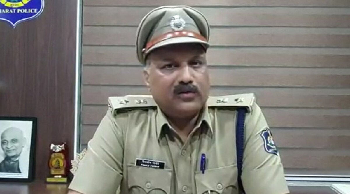 કેજરીવાલના રોડ શો પર પથ્થરમારો નથી થયો- સુરત પોલીસની સ્પષ્ટતા gujarattak