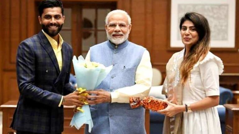 ક્રિકેટર રવીન્દ્ર જાડેજાના પત્ની રિવાબાને BJPએ ટિકિટ આપી, હકુભાનું પત્તું કપાયું.. gujarattak