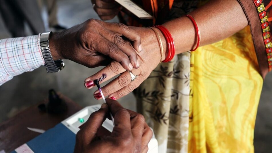 Election Update: PM મોદી, રાહુલ ગાંધી અને અરવિંદ કેજરીવાલે મતદાન કરવા લોકોને કરી અપીલ gujarattak