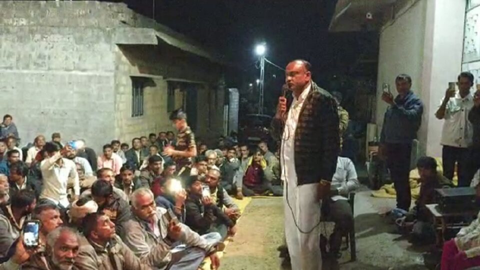 ‘પાકિસ્તાનમાં જોડાવાનું કહેશો તો આવશું, પણ ભાજપમાં તો નહીં જ’, AAPના MLAને જનતાએ રોકડું પરખાવ્યું gujarattak