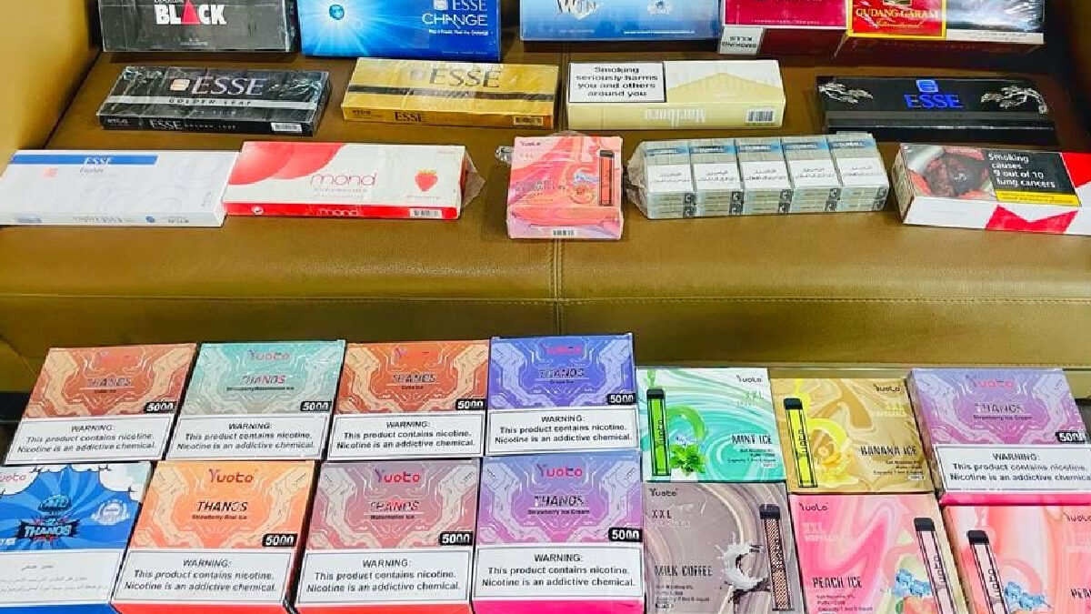 DRI એક્શન મોડમાં, 91 લાખની કિંમતની ઈ-સિગારેટ અને અન્ય વિદેશી બ્રાન્ડની સિગારેટ જપ્ત કરી gujarattak