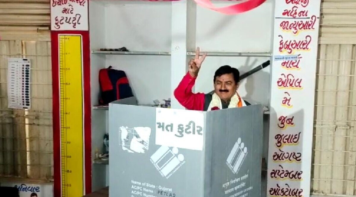 કોંગ્રેસના નેતા ભરતસિંહ સોલંકી અને અમિત ચાવડાએ કર્યું મતદાન, જીતની આશા કરી વ્યક્ત gujarattak