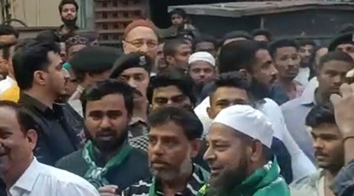 અમદાવાદમાં ચૂંટણી પ્રચાર કરવા આવેલા AIMIM ચીફ ઓવૈસીનો ભારે વિરોધ, ‘ઓવૈસી Go Back’ના નારા લાગ્યા gujarattak