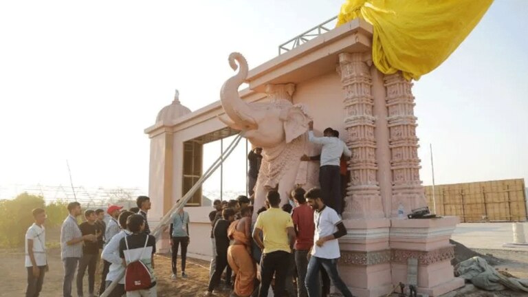 AHMEDABAD બની રહી છે ભવ્ય ધાર્મિકનગરી, પ્રમુખ નગર જોઇને આંખો ફાટી જશે gujarattak