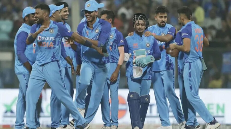Ind Vs SL 1st T20: છેલ્લી ઓવરના છેલ્લા બોલે ભારતનો રોમાંચક વિજય gujarattak