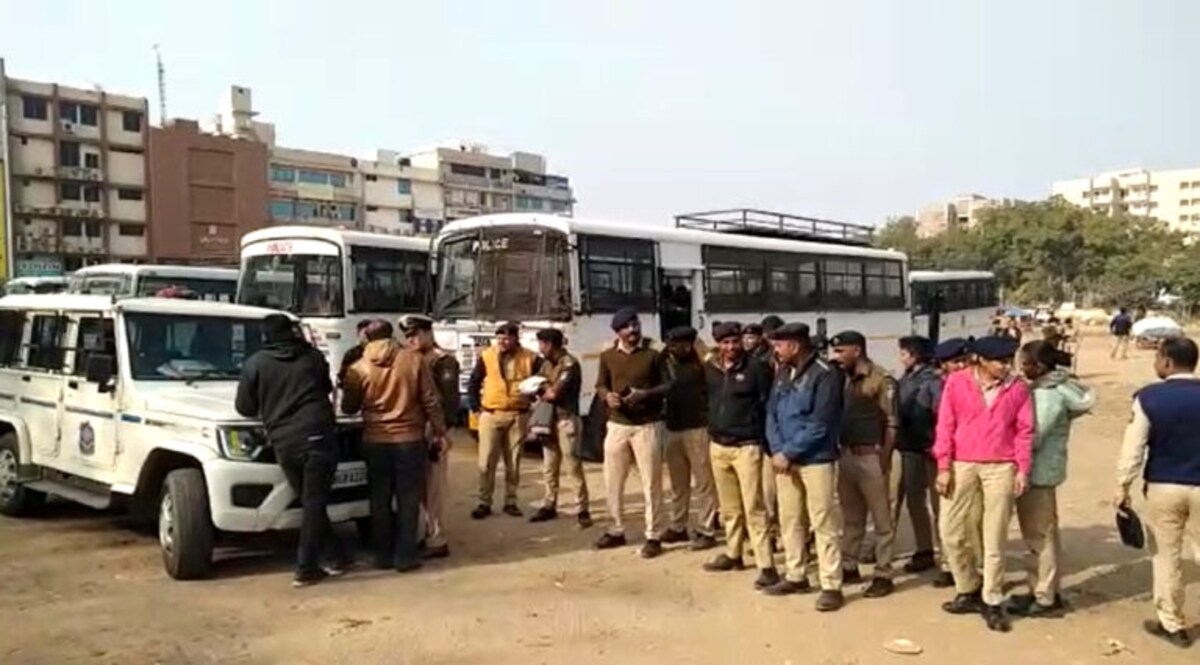 પરીક્ષાર્થીઓના આંદોલનની કલ્પનામાત્રથી ધ્રુજી સરકારઃ ગાંધીનગર સત્યાગ્રહ છાવણી પર મોટી ફોર્સ ઉતારી gujarattak