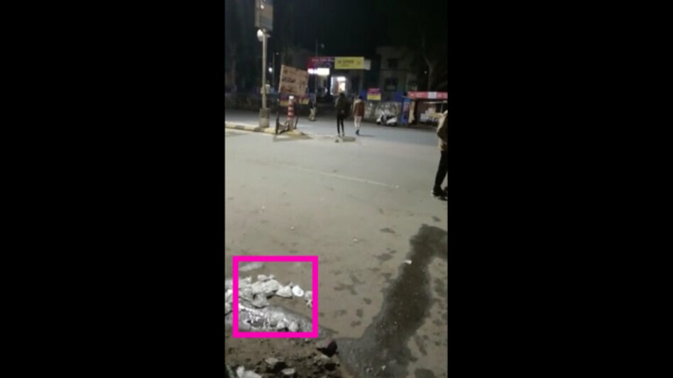 થયો એક અકસ્માત અને અંબાજી પોલીસ સ્ટેશનની બીલકુલ સામે જ દારુબંધીના ઉડી ગયા લીરેલીરા gujarattak