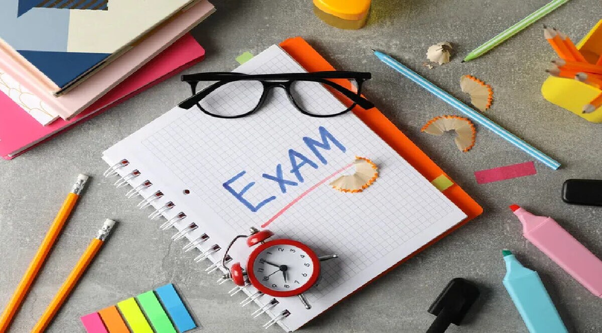 વિદ્યાર્થીઓ ચેતજો ! પરીક્ષામાં પાસ કરાવાની લાલચમાં ભાવનગરના યુવક સાથે થઈ લાખોની છેતરપિંડી gujarattak