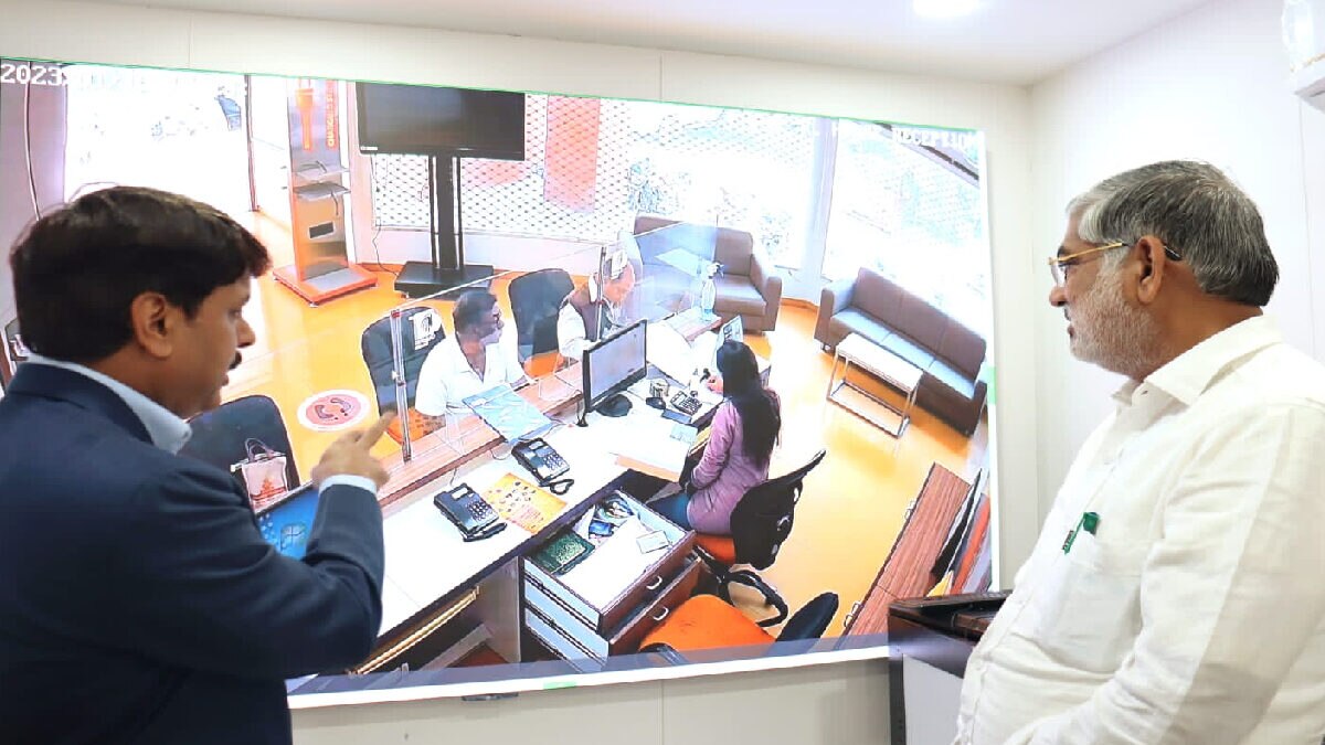 રાઘવજી પટેલ બાદ મુળુભાઈ બેરા આવ્યા એકશન મોડમાં, GTCL કચેરીની લીધી ઓચિંતી મુલાકાત gujarattak