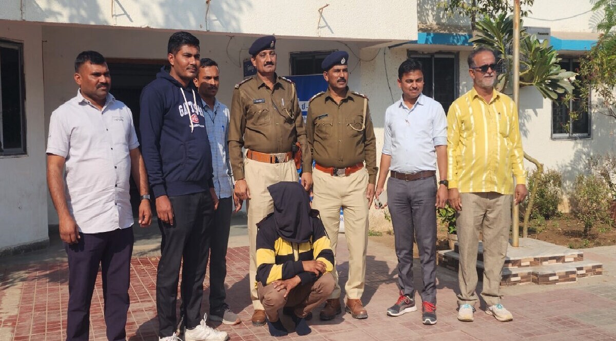 ડ્રગ્સનું દૂષણ ગ્રામ્ય વિસ્તાર સુધી પહોંચ્યું, સિદ્ધપુરથી 1.31 લાખનો ડ્રગ્સનો જથ્થો ઝડપાયો gujarattak