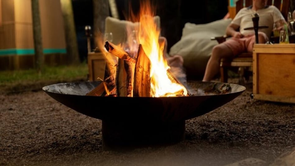 વડોદરામાં ઠંડીથી બચવા રૂમમાં તાપણું કરીને ઊંઘી જનારા દંપતીનું ગૂંગળામણથી મોત gujarattak