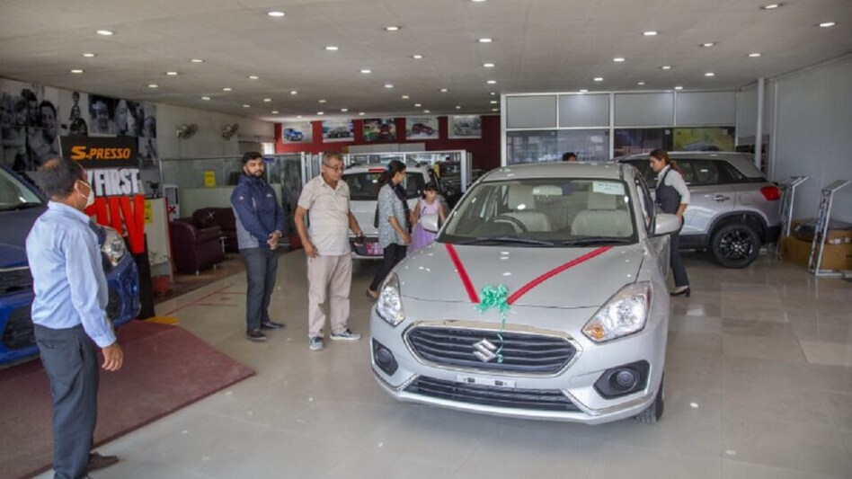 RTOના ધક્કા ખાવાથી મુક્તિ મળશે, હવે કારની ડિલિવરી વખતે જ નંબર પ્લેટ મળી જશે gujarattak