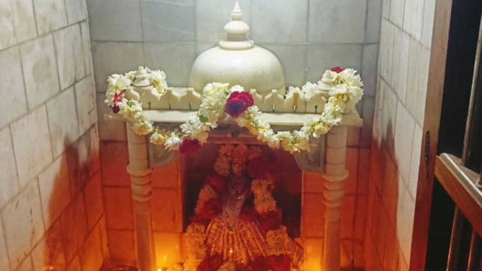 ગુજરાતમાં આવેલું છે ઐતિહાસિક સરસ્વતી માતાનું મંદિર, વસંતપંચમીએ દર્શનનું અનોખું છે મહાત્મય gujarattak