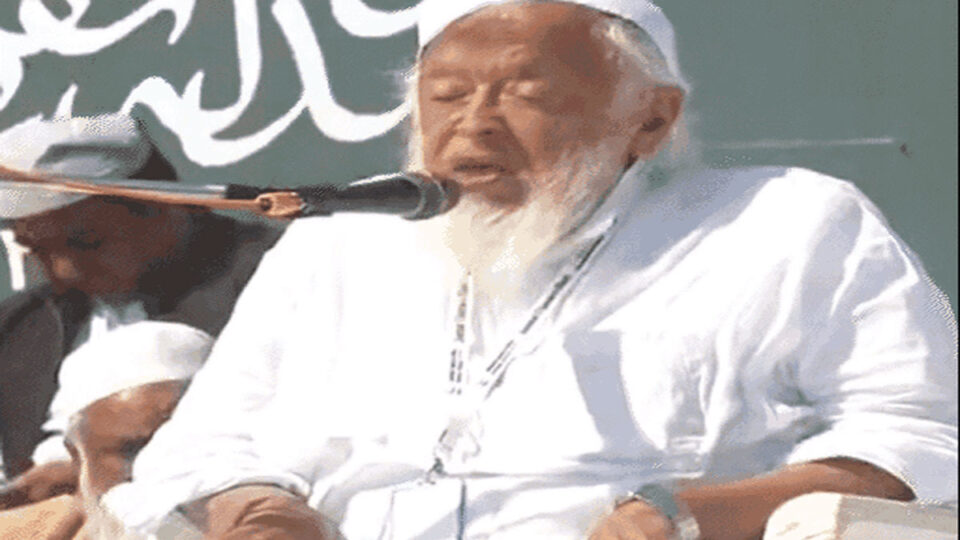 જમિયતના વિશાળ કાર્યક્રમમાં ઝેરી ભાષણો, અન્ય ધર્મના તમામ સંતોએ ચાલતી પકડી gujarattak