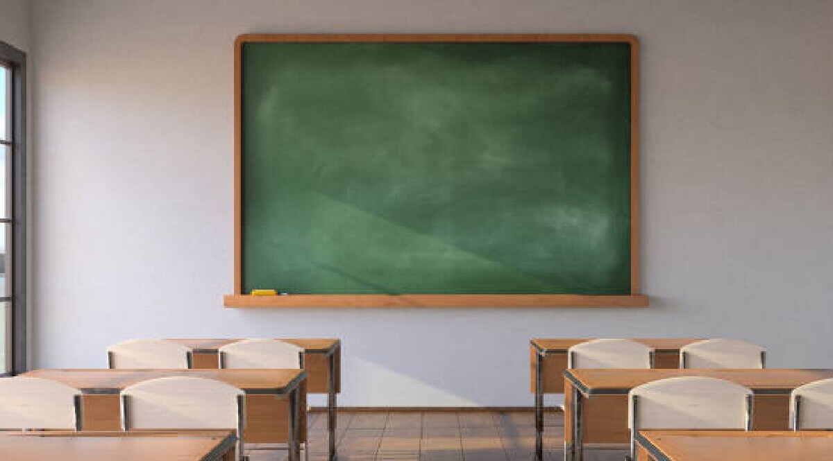 ભણતરનો ભાર.. રાજ્યનો દર 17મો વિદ્યાર્થી ધો.8 પછી છોડી દે છે અભ્યાસ, ડ્રોપ આઉટ રેશિયોમાં ગુજરાત છઠ્ઠા ક્રમે gujarattak