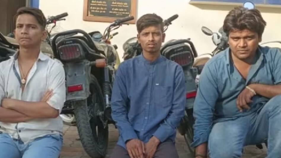 ઘોડાદ્રા પોલીસ એક્શન મોડમાં, ચોરીના 8 વાહન સાથે 3 ને ઝડપી પાડયા gujarattak