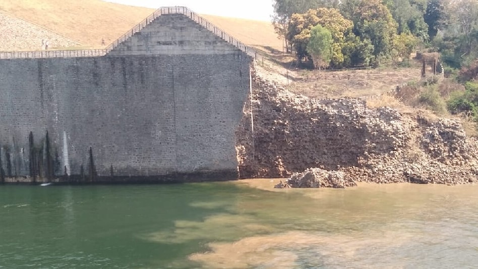 તો… મહીસાગરના 12 ગામોમાં ફરી વળશે પાણી, મહીસાગરના ભાદર ડેમની દીવાલ ધારશાઈ gujarattak