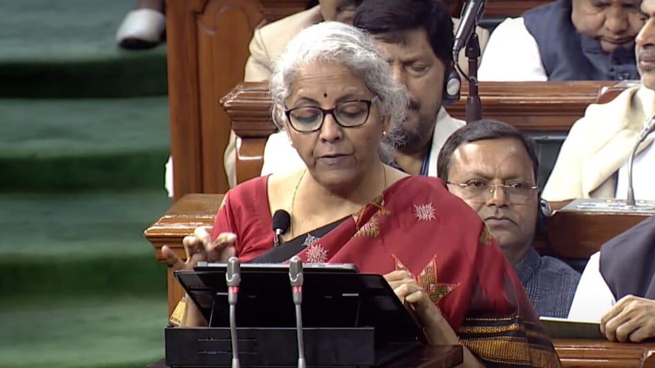 Budget 2023: ઘરના ઘરનું સપનું પૂરું કરવા PM આવાસ યોજનાને લઈને બજેટમાં મોટી જાહેરાત કરાઈ gujarattak