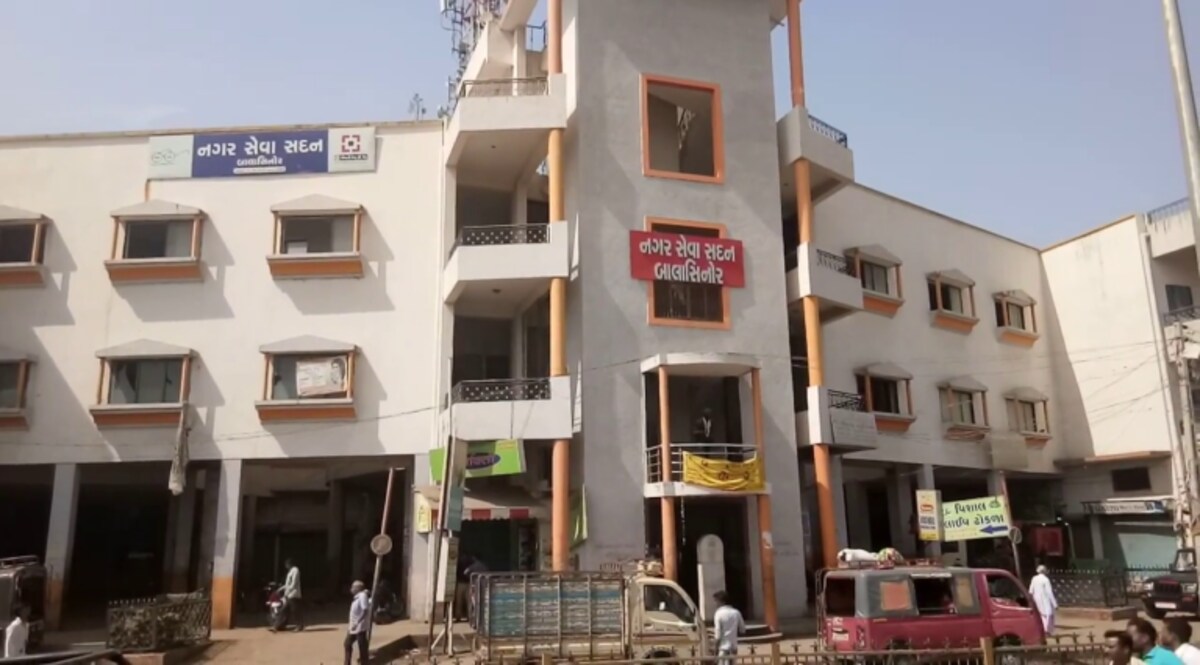 બાલાસિનોર નગરપાલિકાએ દેવાળુ ફૂંક્યું? 2-2 નોટિસ છતાં 2.87 કરોડનું બિલ ન ભરતા MGVCLએ કનેક્શન કાપ્યું gujarattak