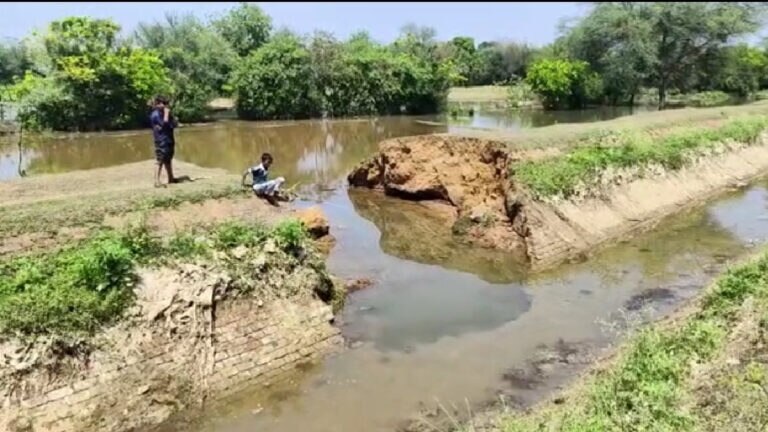 ખેડા જિલ્લાના ખેડૂતોને દાઝ્યા પર ડામ જેવી સ્થિતિ, કેનાલમાં ગાબડું પડતાં 70વીઘા કરેલ પાકને નુકશાન gujarattak
