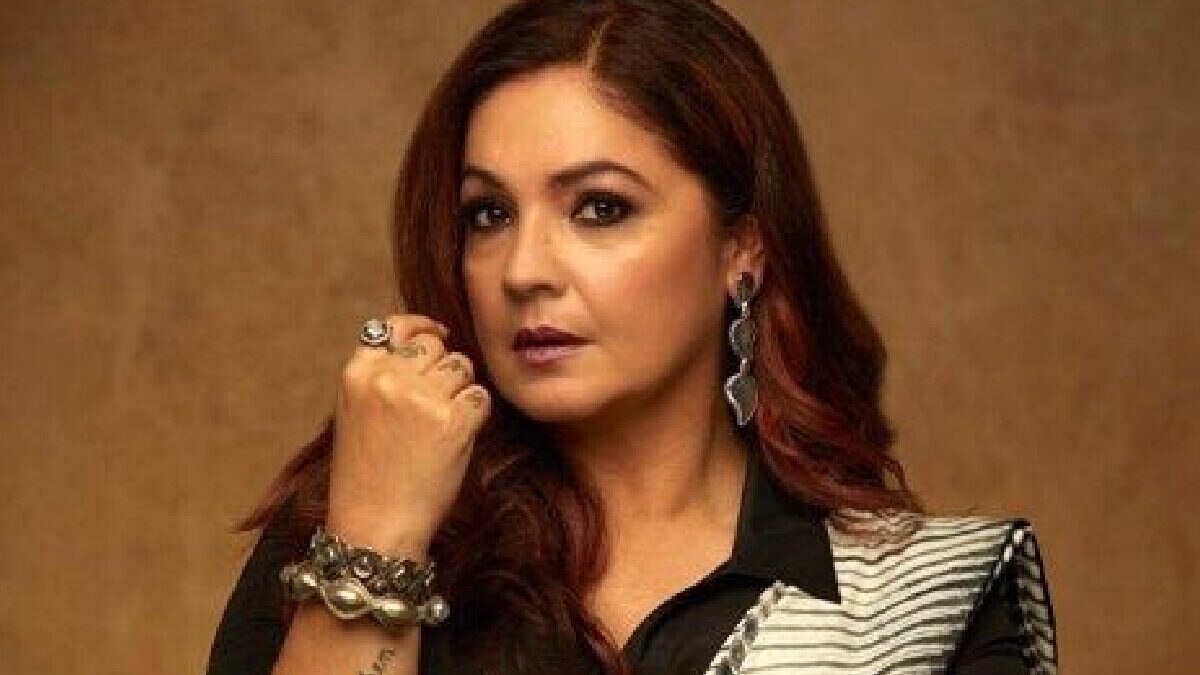 કિરણ ખેર બાદ પૂજા ભટ્ટ પણ કોરોનાના સકંજામાં, ટ્વિટ કરી આપી માહિતી gujarattak