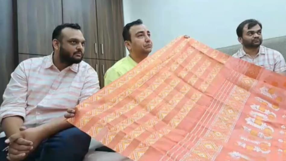 ગુજરાતના કાપડ વેપારીઓ આસામ સરકારના આ નિર્ણયથી પરેશાન, 100 કરોડ ડૂબી જશે? gujarattak