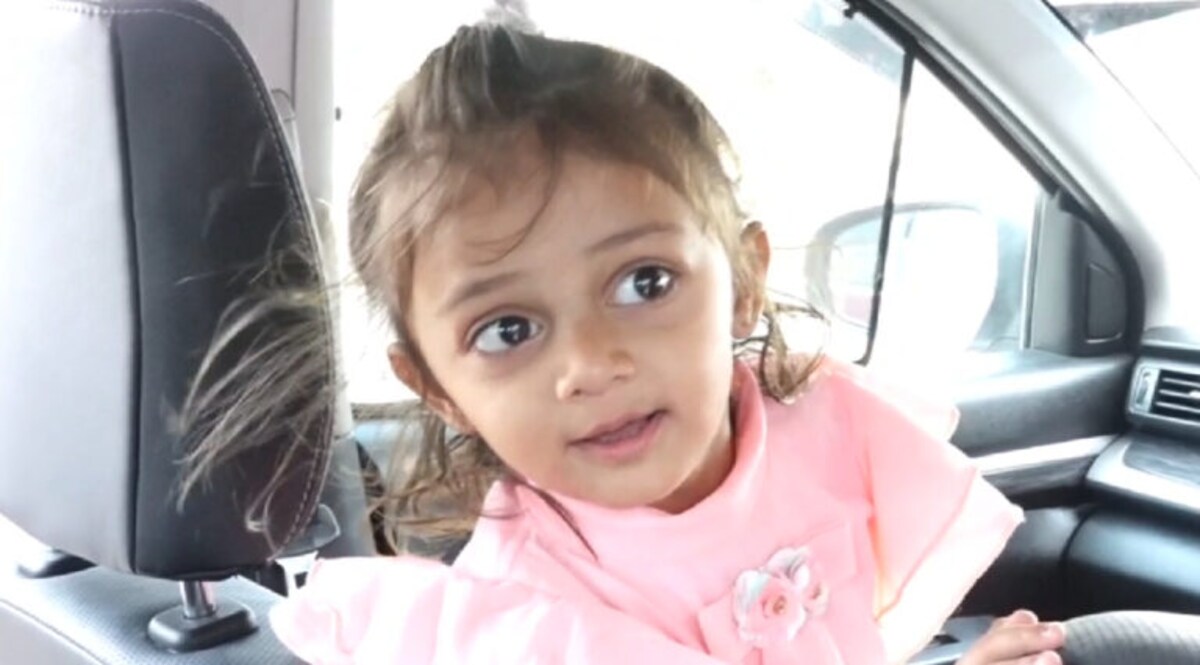 સુરતમાં જન્મી બાળકી વિદેશી અંગ્રેજી કેમ બોલે છે? રહેણી કરણી વિદેશીઓ જેવી.. પુનર્જન્મ કે ચમત્કાર પરિવારને શંકા gujarattak