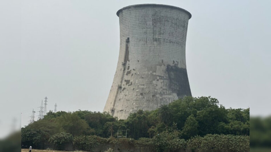 કંટ્રોલ એક્સપ્લોઝિવ ટેકનોલોજીથી બ્લાસ્ટ કરીને તોડી પડાશે સુરતનો કૂલિંગ ટાવર gujarattak