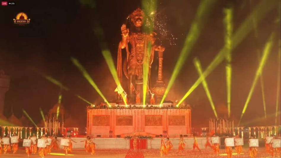 ‘કિંગ ઓફ સાળંગપુર’ હનુમાન દાદાની 30 હજાર કિલો વજનની 54 ફૂટ ઊંચી પ્રતિમાનું અનાવરણ gujarattak