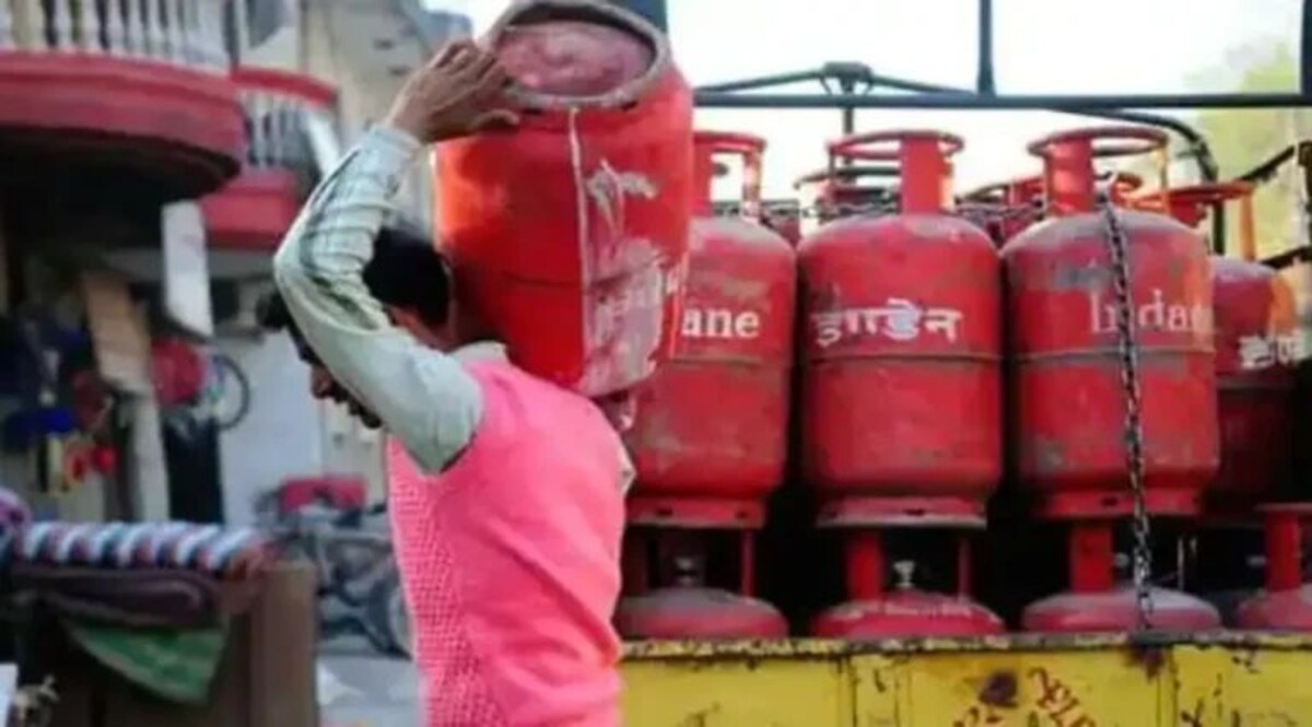 ફરી સસ્તા થશે ગેસ સિલિન્ડર, 9.5 કરોડ લોકોને થશે સીધો ફાયદો gujarattak