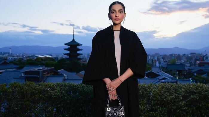 It's an elegantly styled Konnichiwa to Dior from Sonam Kapoor in Kyoto