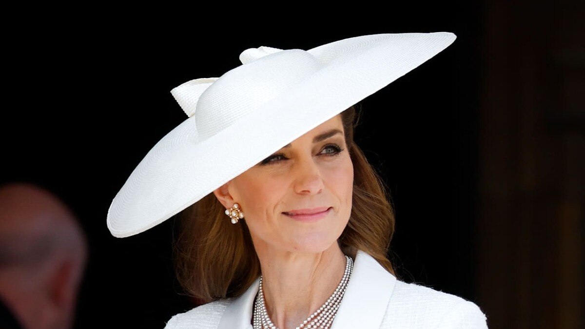 Kate Middleton re-wore the chic white Self-Portrait dress she first wore in 2021