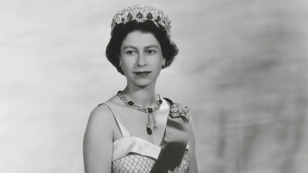 Buckingham Palace will host an exhibition of Queen Elizabeth's wardrobe