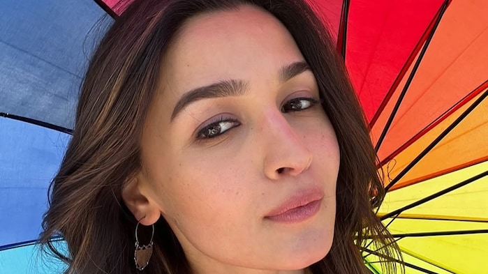 Team HELLO!'s 26 favourite monsoon essentials to brighten gloomy days