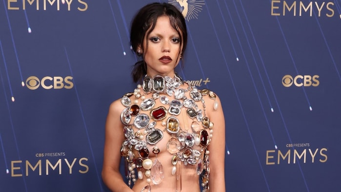 Jenna Ortega is dripping in jewels at the 2025 Emmy Awards