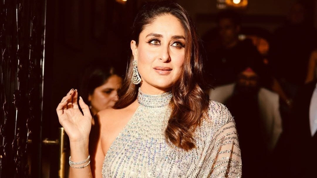 What defines Kareena Kapoor as a glam Bollywood idol 