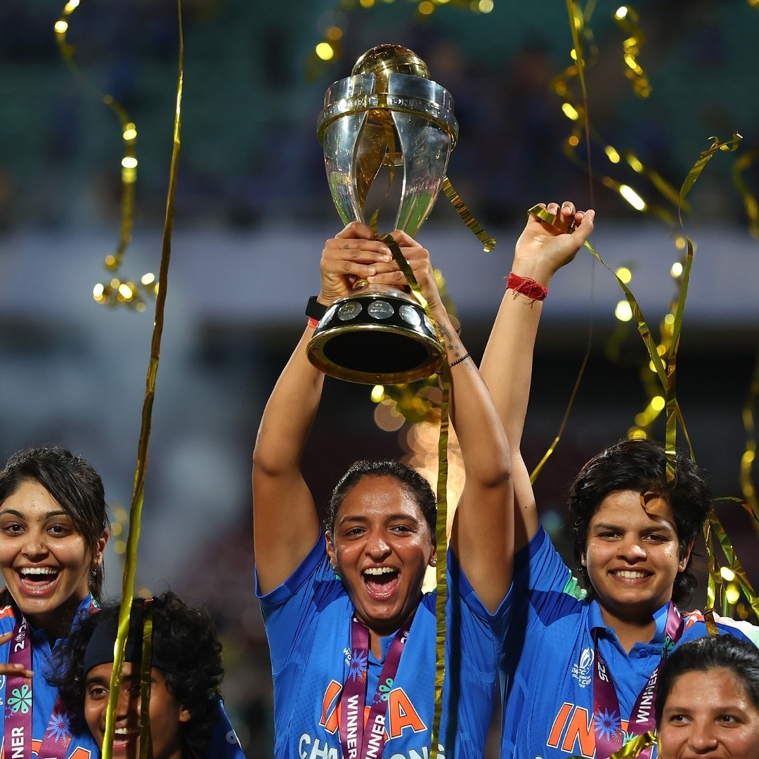 Celebs turned cheerleaders for India's women's cricket team