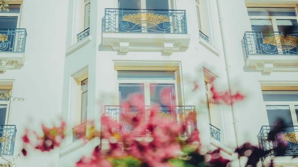 The Cannes hotel that is the reel home of White Lotus and real life birthplace of Indian royalty