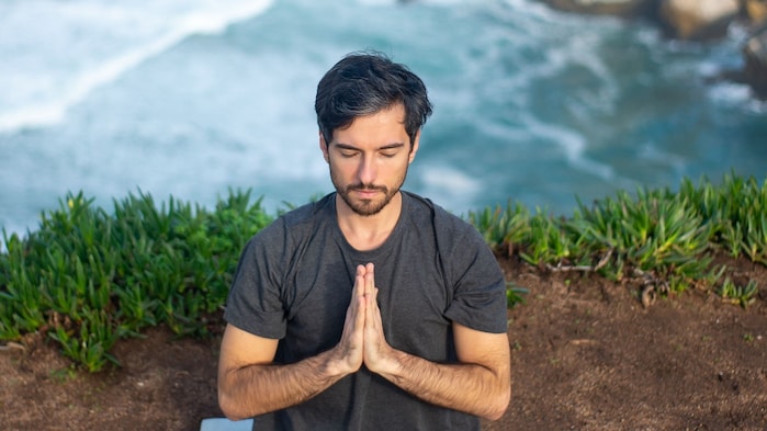 These 5 wellness gaps could be affecting men’s hair health