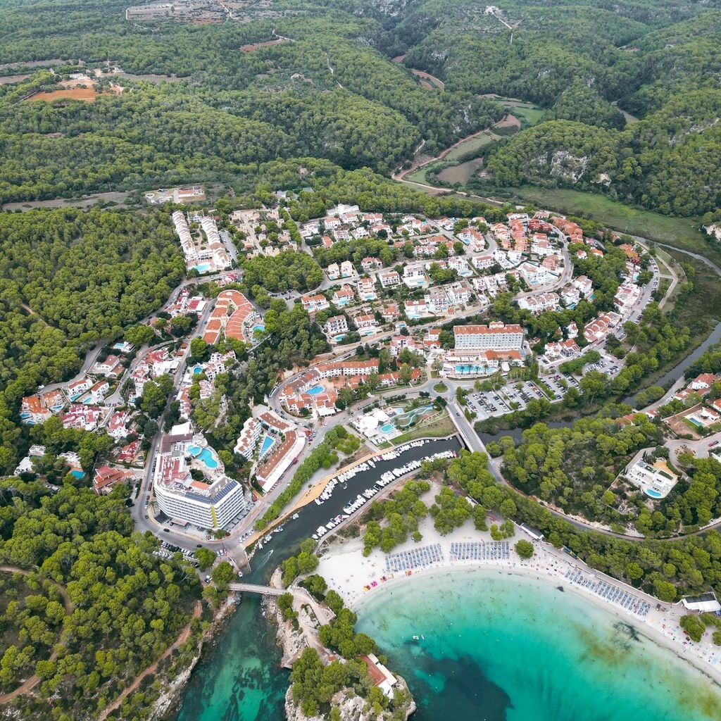 7 celebrity vacation destinations for your bucket list
