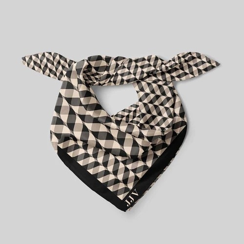 Harper's Bazaar India