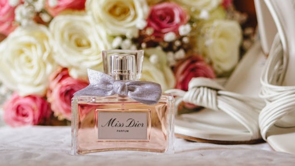 Floral perfume