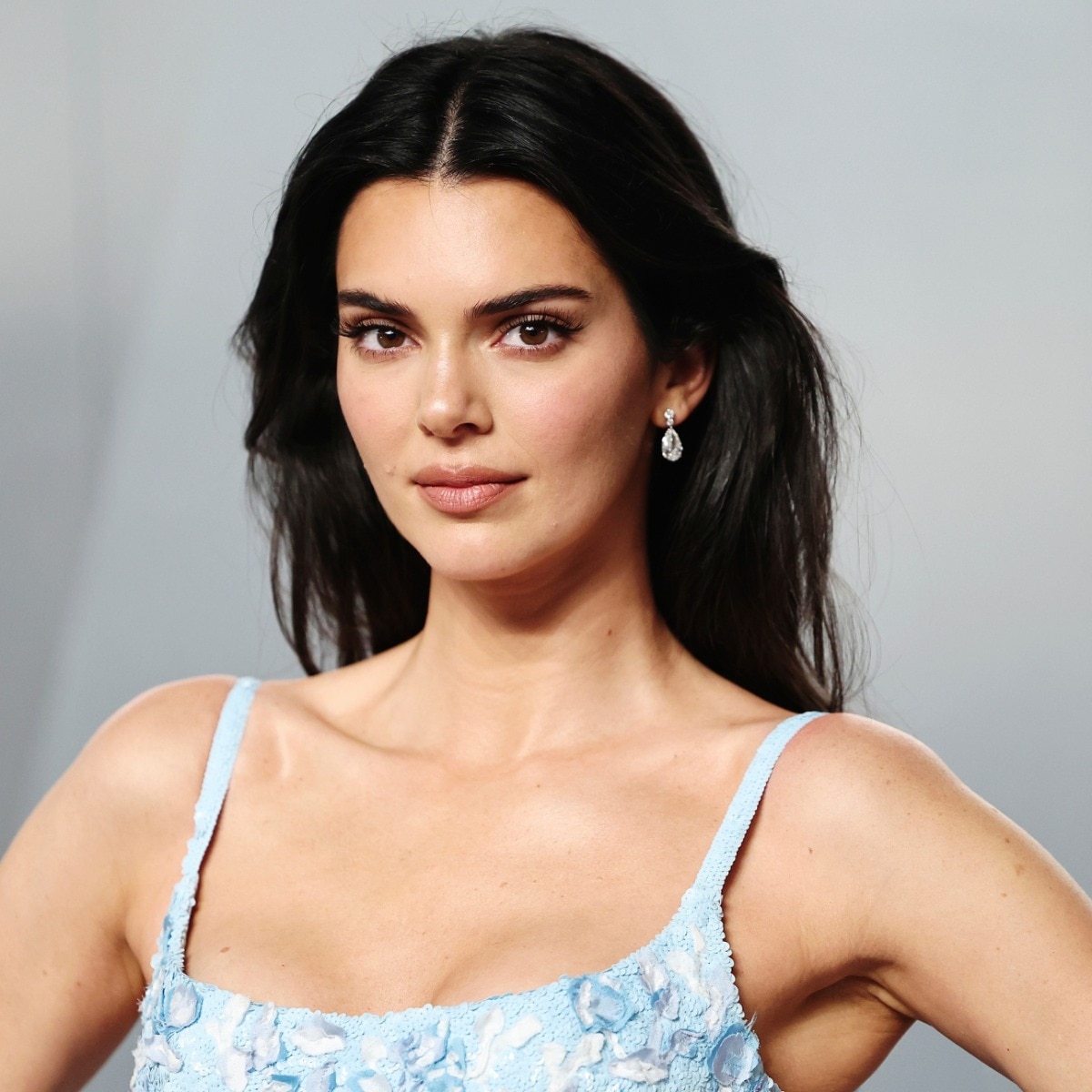 Must-have hair sprays to outsmart monsoon frizz